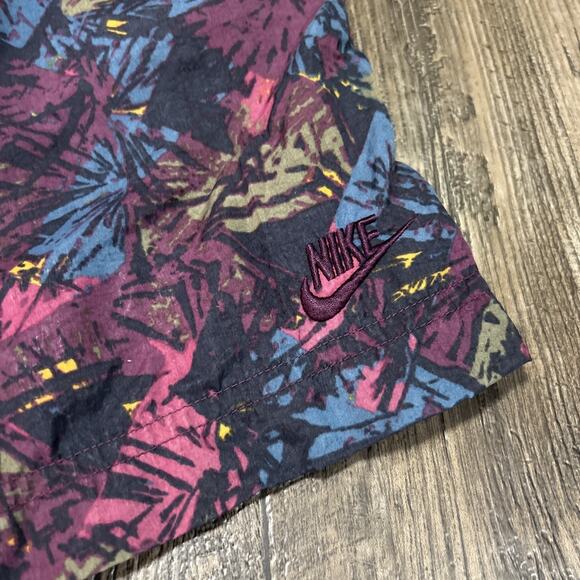 Vintage 90’s Nike athletic shorts, purple black print, 14 women’s Medium Large - Picture 2 of 6